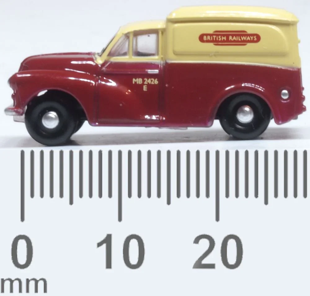 120MM059 Morris Minor Van British Rail - Image 4