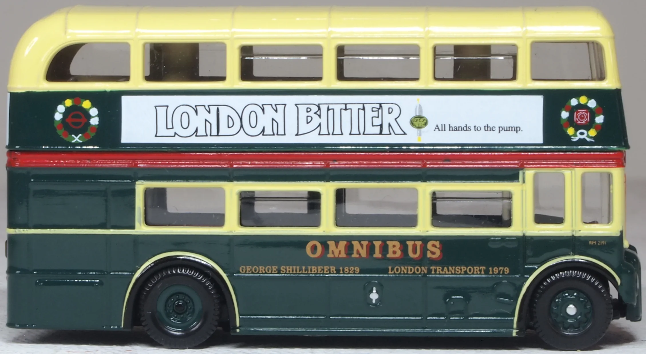 120RM002 Routemaster Bus Shillibeer - Image 3