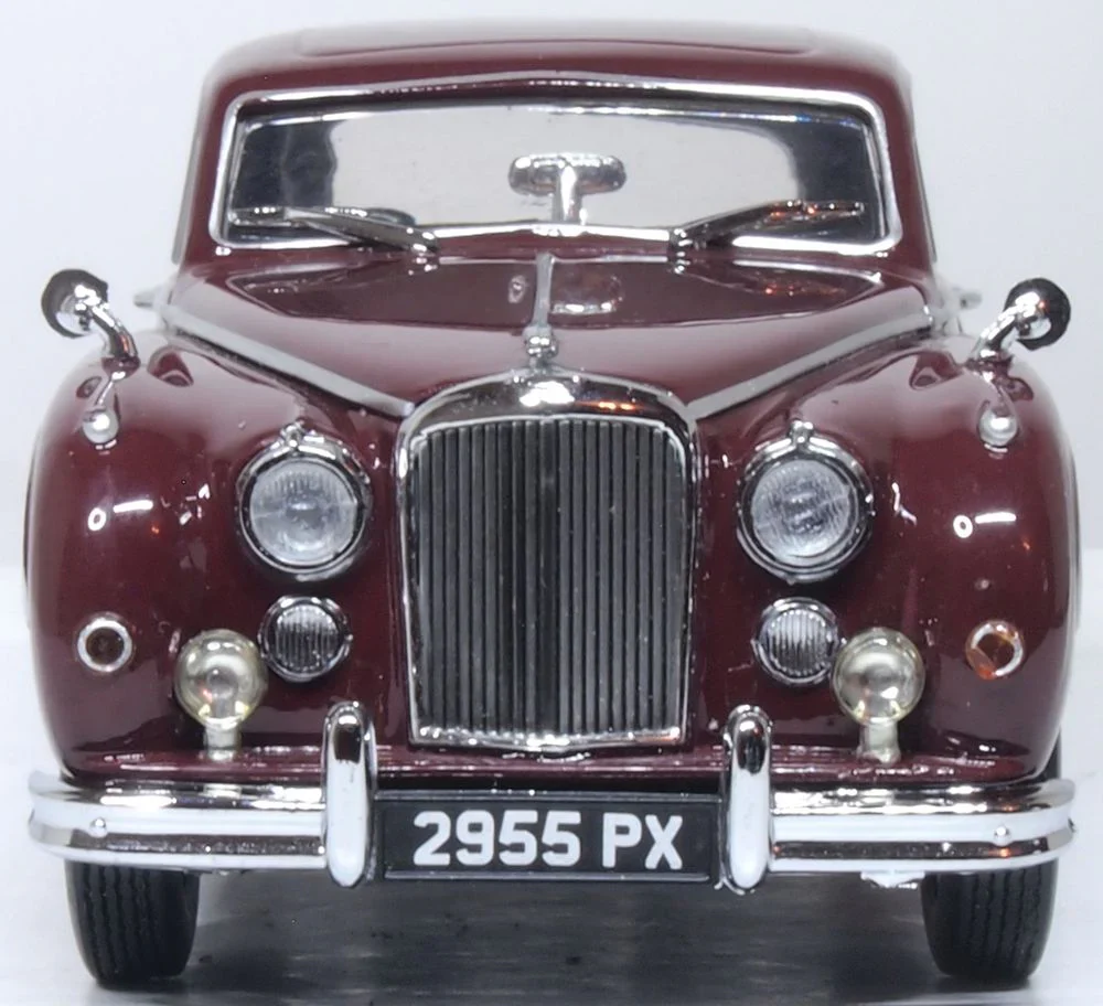 43JAG9005 Jaguar MkIX Imperial Maroon - Image 2