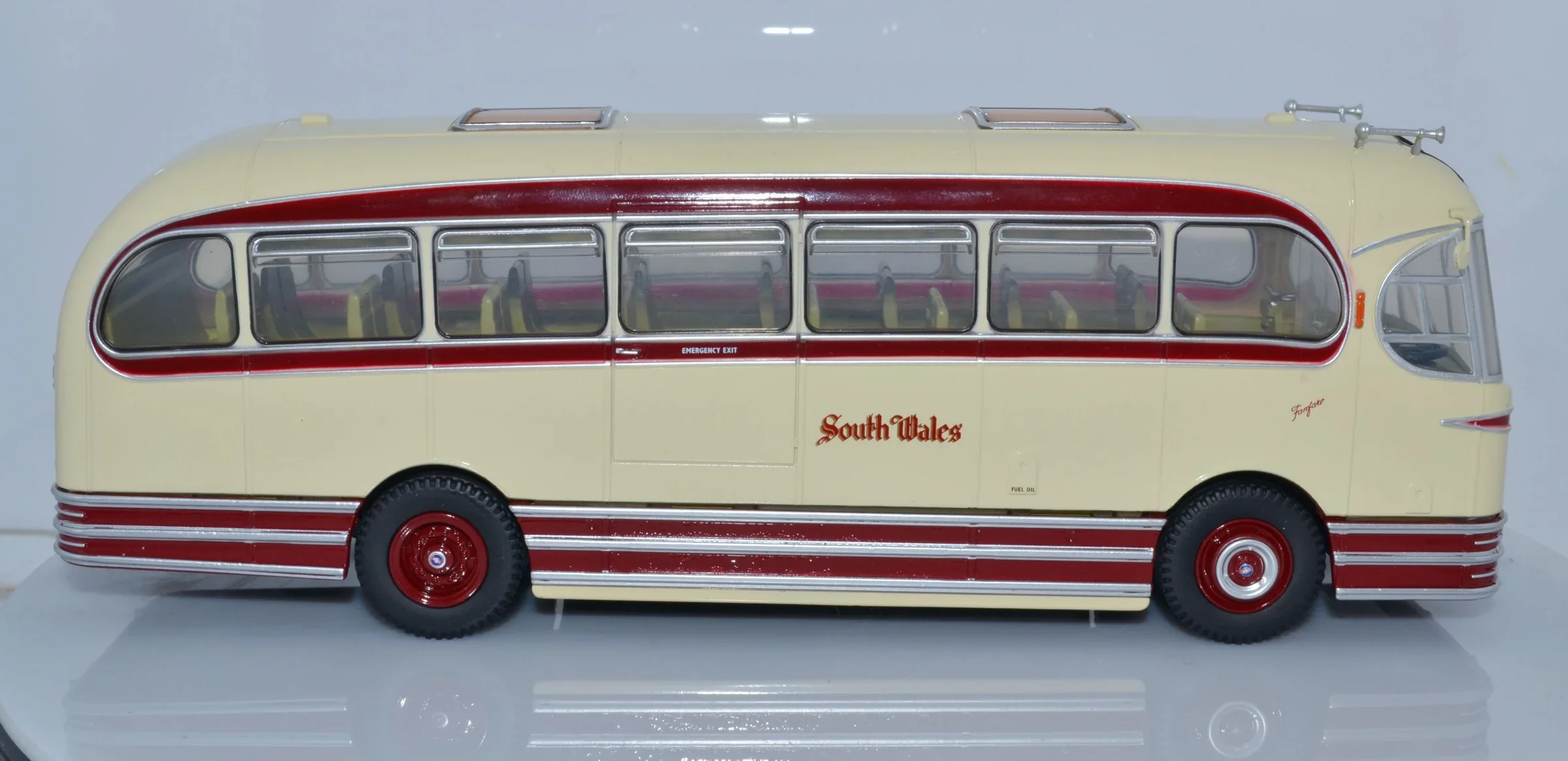 43WFA001 Weymann Fanfare South Wales Oxford 25yrs Special Box - Image 3