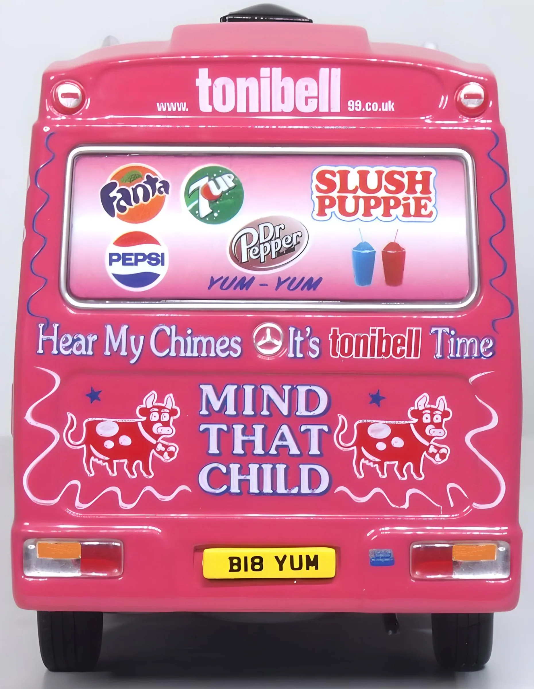 43WM009 Mercedes Whitby Mondial Ice Cream Van Tonibell - Image 4