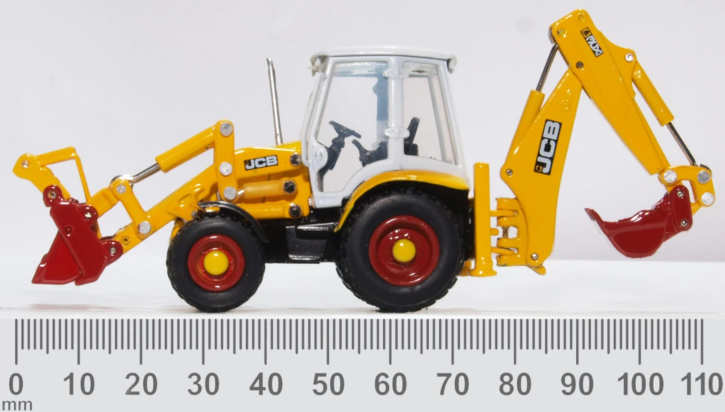 763CX003 JCB 3CX Eco Backhoe Loader 70th Anniversary - Image 5