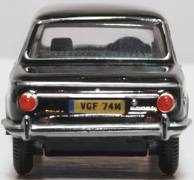 76BM02004 BMW 2002 Black - Image 5