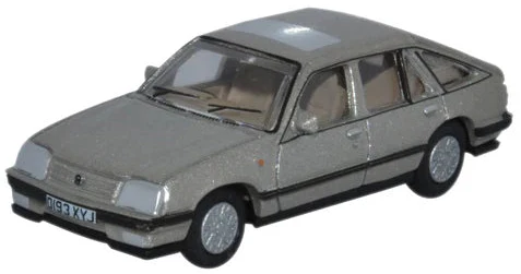 76CAV001 Vauxhall Cavalier Champagne Platinum