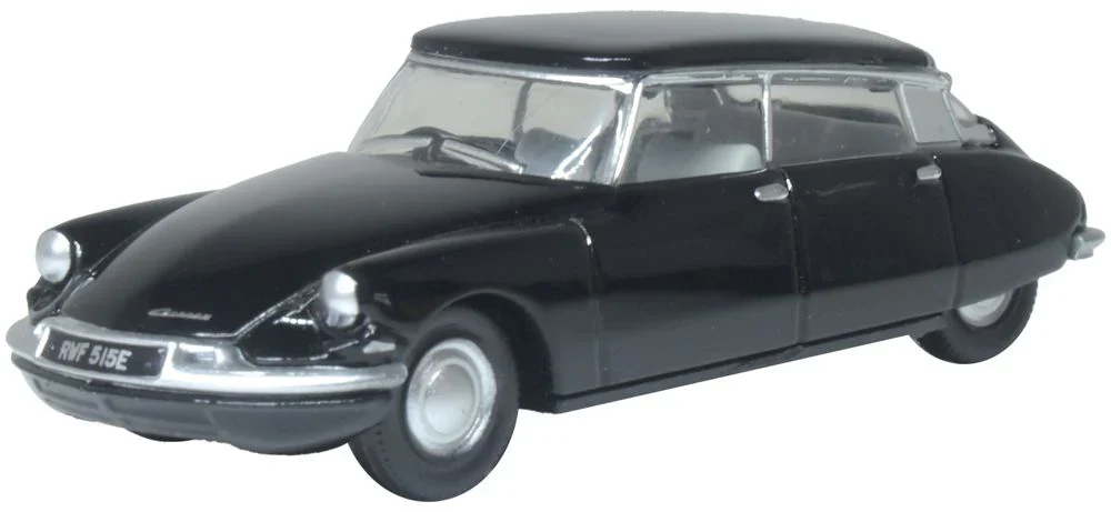 76CDS007 Citroen DS19 Black