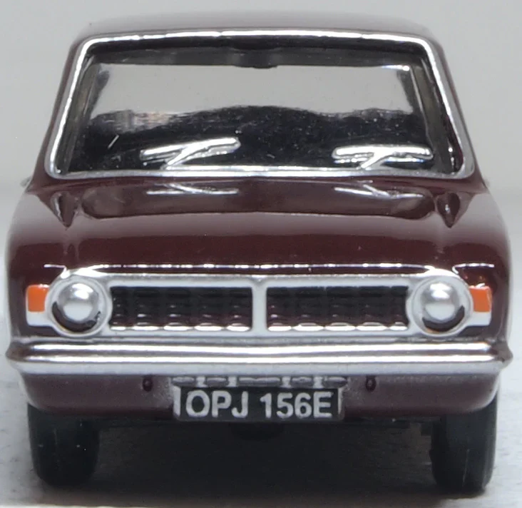 76COR2010 Ford Cortina MkII Black Cherry - Image 2
