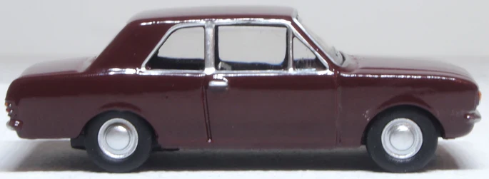 76COR2010 Ford Cortina MkII Black Cherry - Image 4