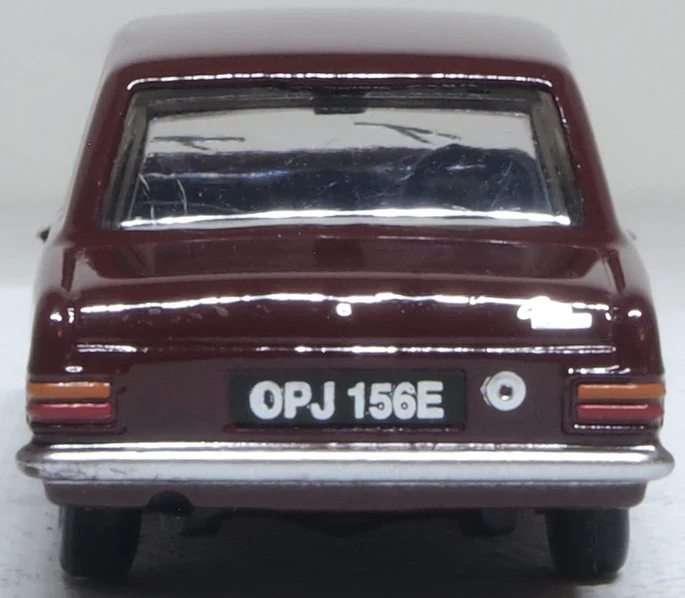 76COR2010 Ford Cortina MkII Black Cherry - Image 5