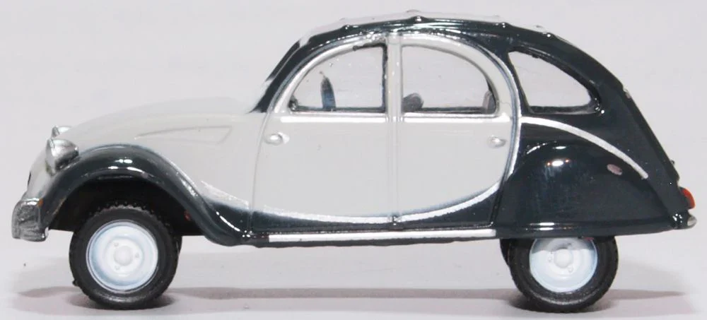 76CT006 Citroen 2CV Charleston Cormorant Grey/Midnight Grey - Image 3