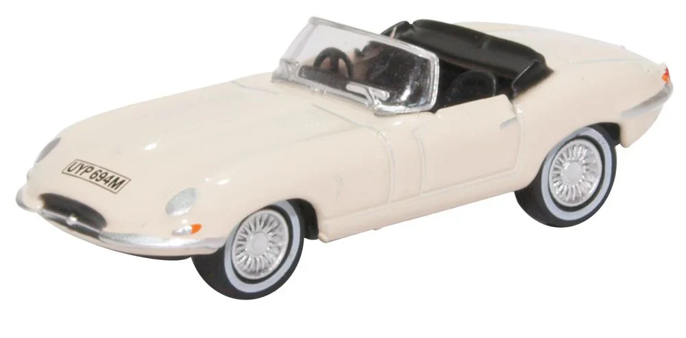 76ETYP013 Jaguar E Type White