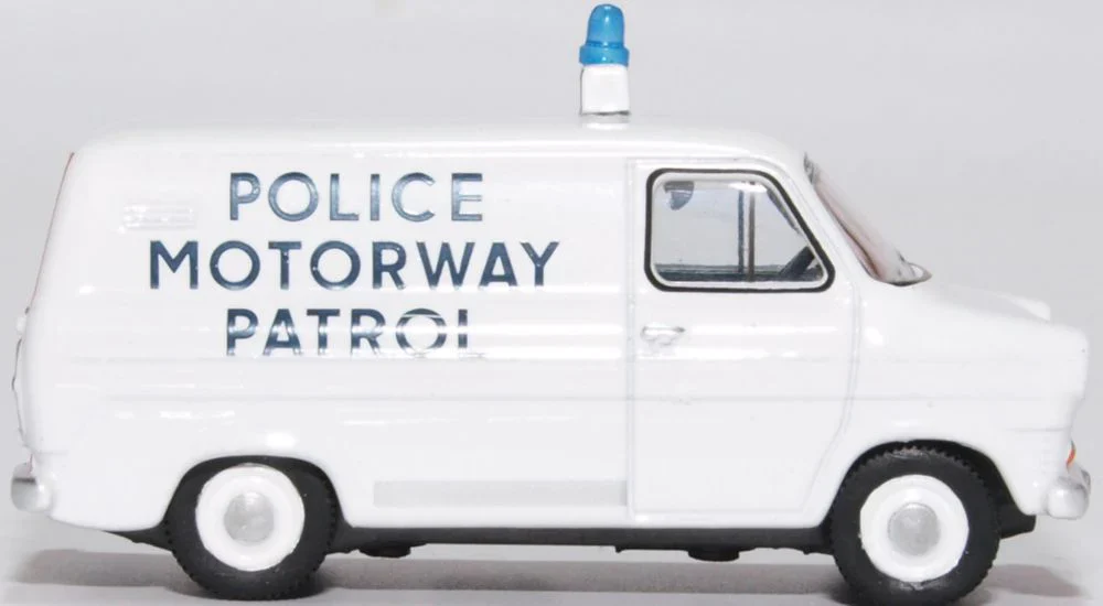 76FT1007 Ford Transit Mk1 Police Motorway Patrol Gwent - Image 4