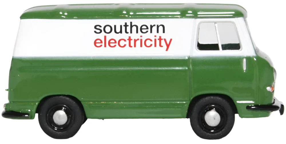 76J4003 Austin J4 Van Southern Electricity - Image 4