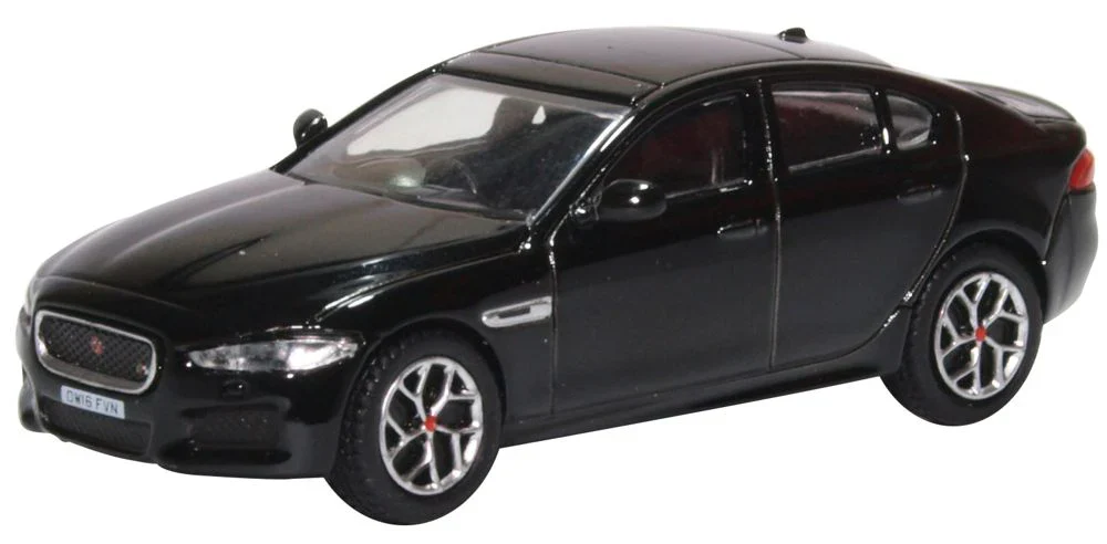 76JXE003 Jaguar XE Narvik Black