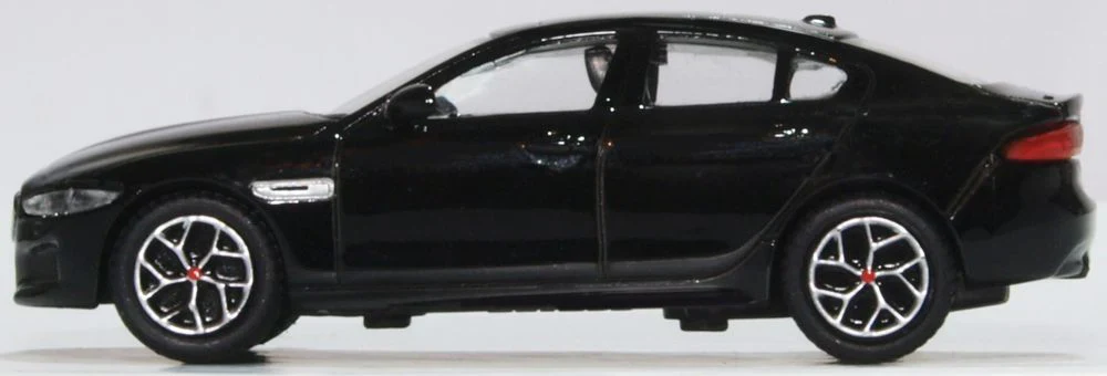 76JXE003 Jaguar XE Narvik Black - Image 3