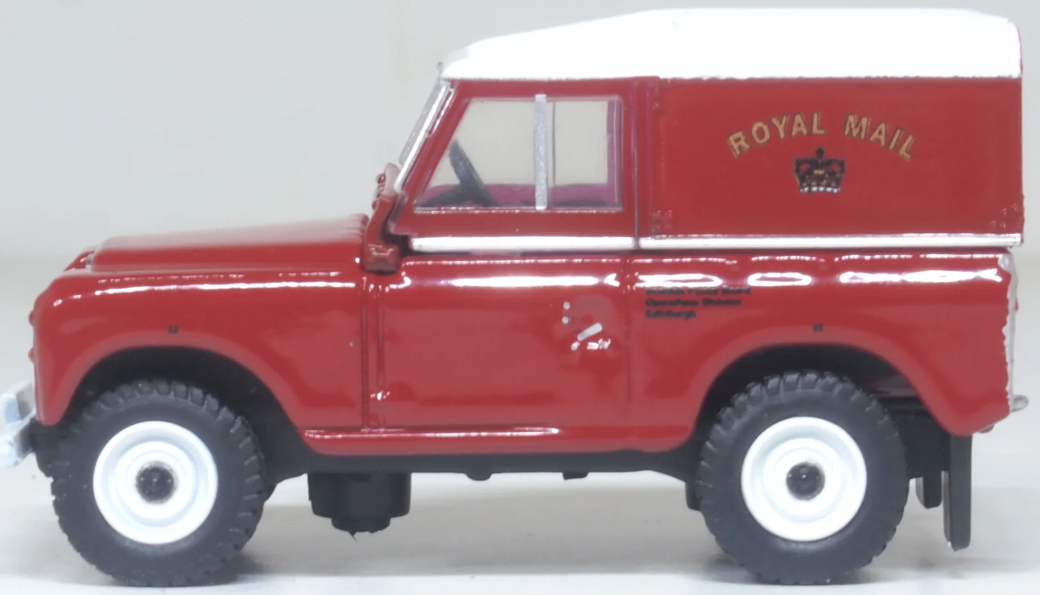 76LR3S008 Land Rover Series III Royal Mail - Image 2