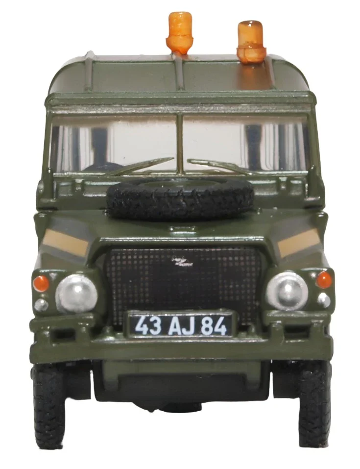 76LRL005 Land Rover Lightweight RAF - Image 2