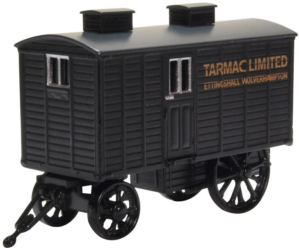 76LW003 Living Wagon Tarmac