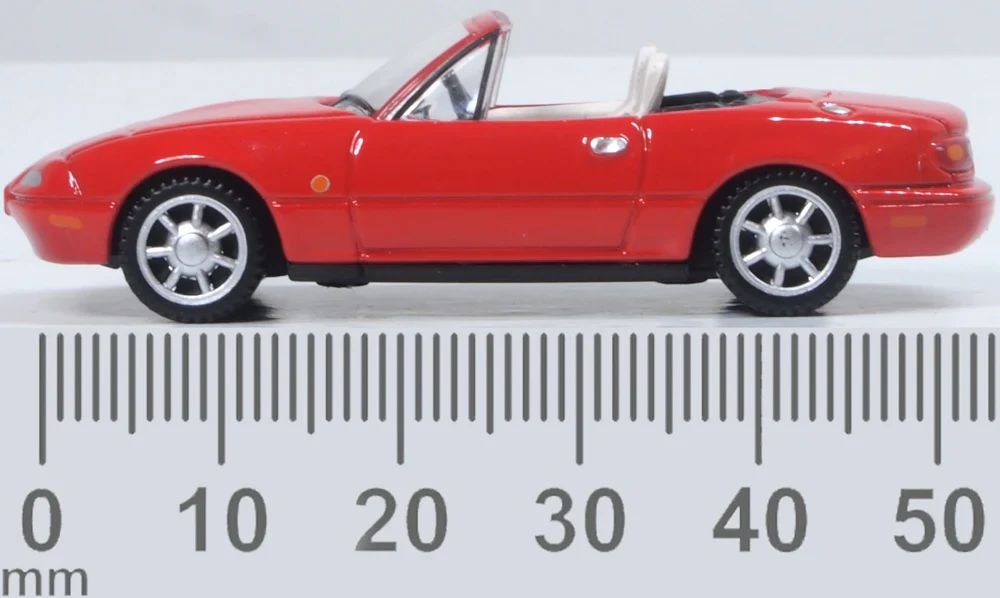 76MAZ001 Mazda MX5 Mk1 (Open) Classic Red - Image 6
