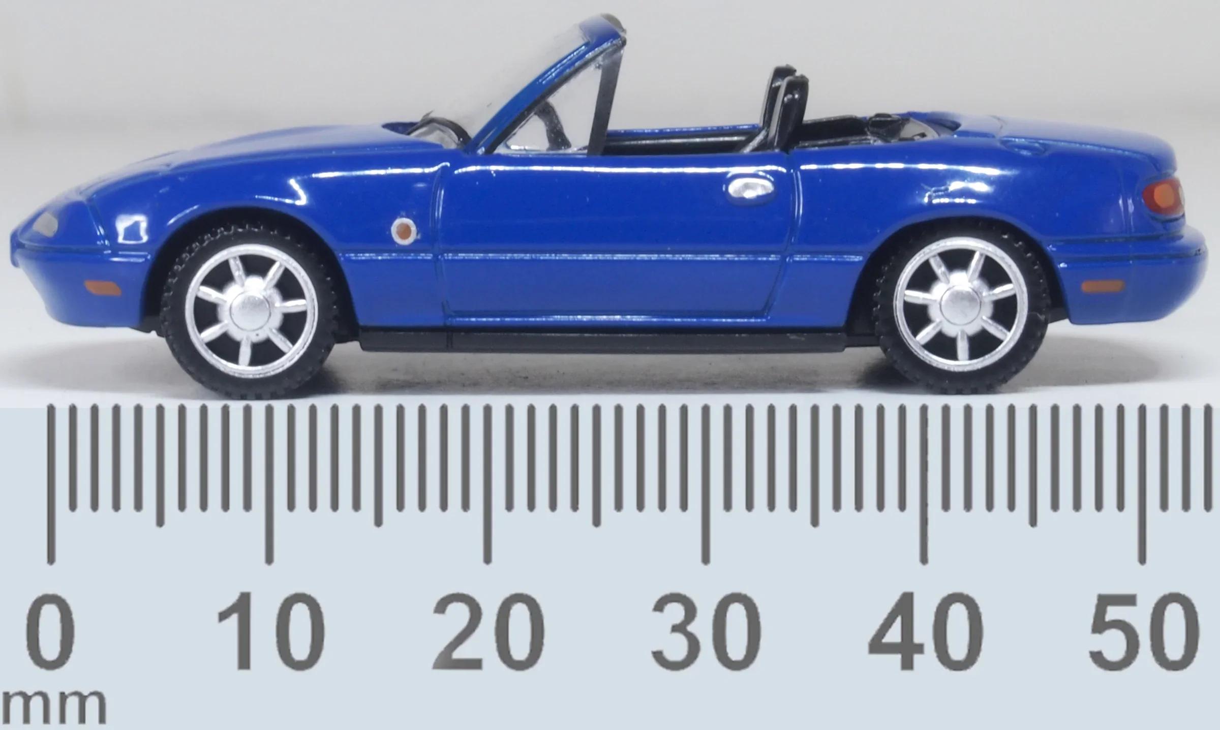 76MAZ003 Mazda MX5 (Open) Mariner Blue - Image 6