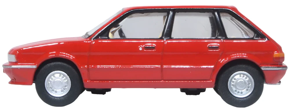 76MST001 Austin Maestro Targa Red - Image 3