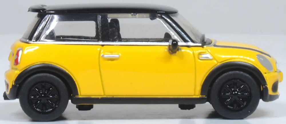 76NMN008 New Mini Yellow - Image 4