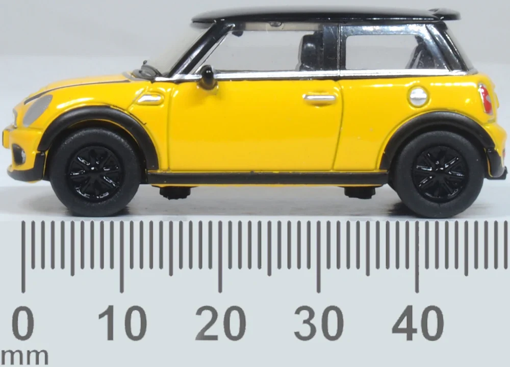 76NMN008 New Mini Yellow - Image 6