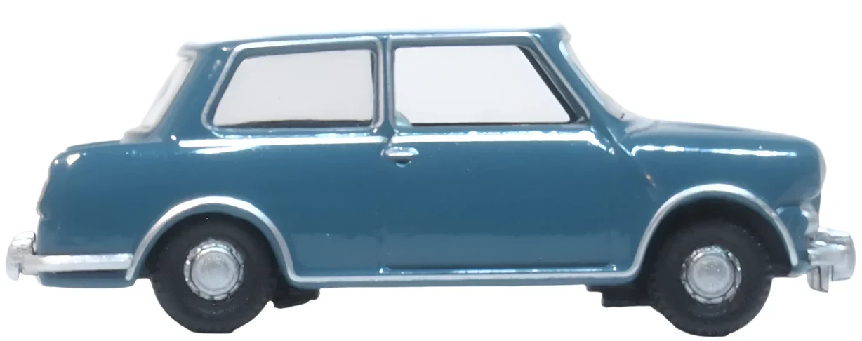 76RE002 Riley Elf MkIII Persian Blue/Snowberry White - Image 4