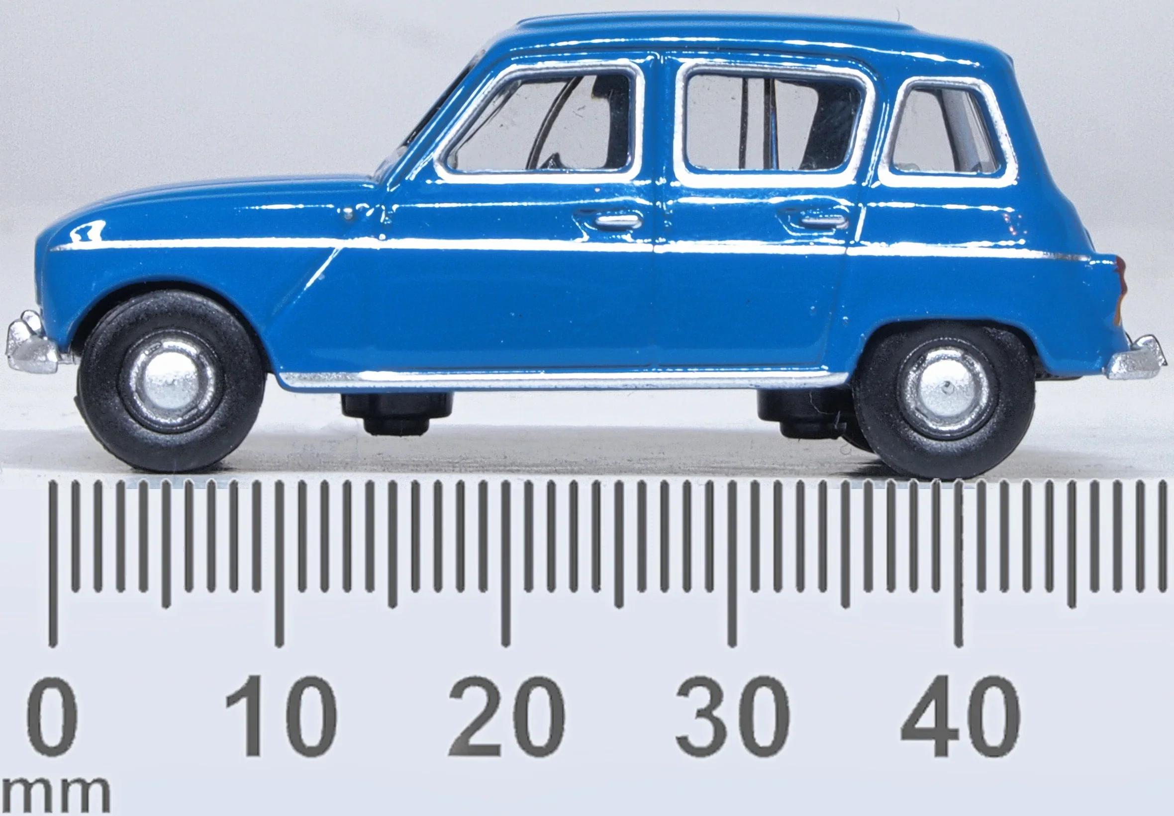 76RN003 Renault 4 Blue - Image 6