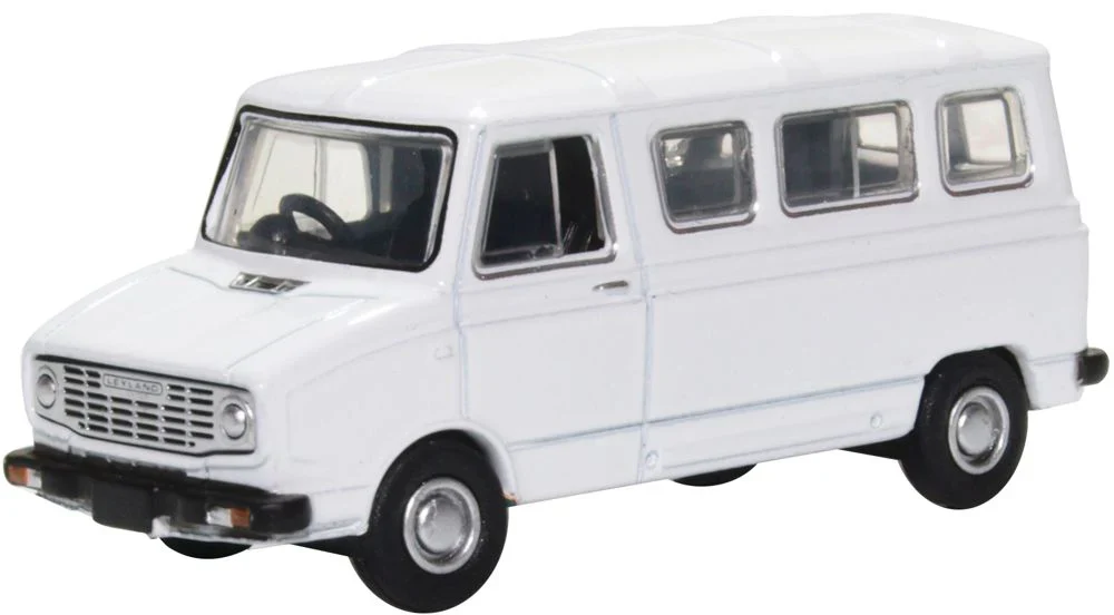 76SHP010 Sherpa Minibus White