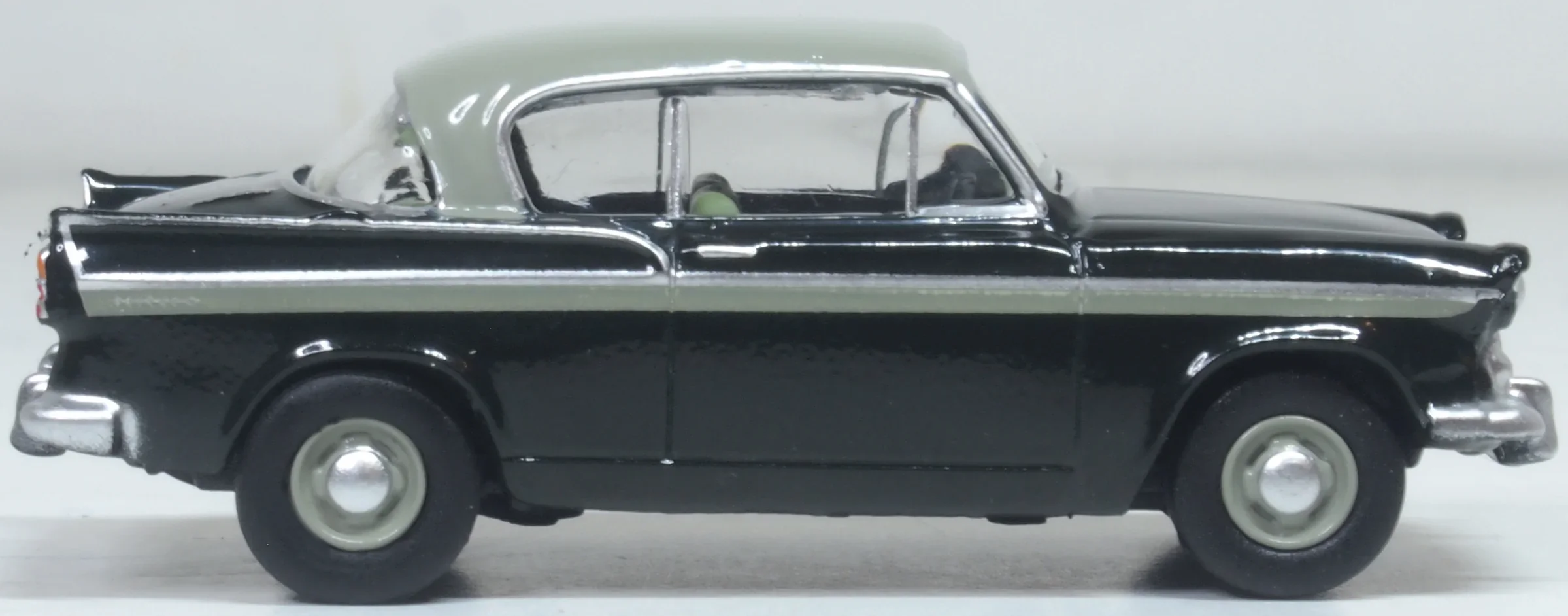 76SR008 Sunbeam Rapier MkIII Velvet Green/sage Green - Image 3