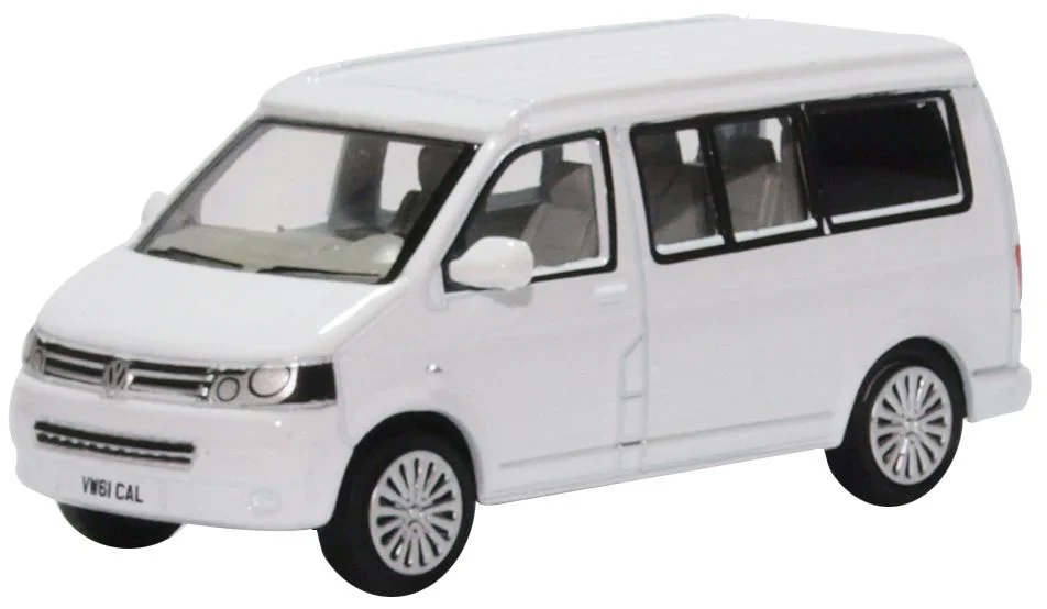 76T5C002 VW T5 California Camper Candy White
