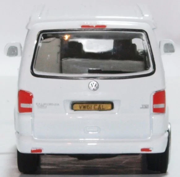 76T5C002 VW T5 California Camper Candy White - Image 5