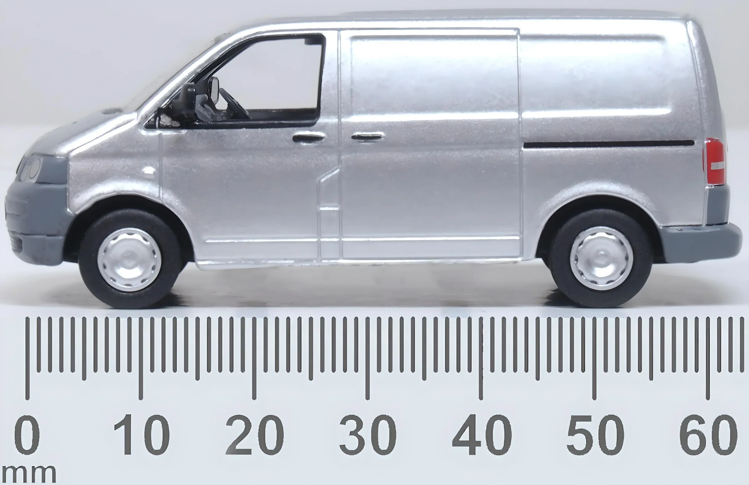 76T5V006 VW T5 Van Silver - Image 6