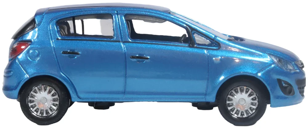 76VC005 Vauxhall Corsa Oriental Blue - Image 4