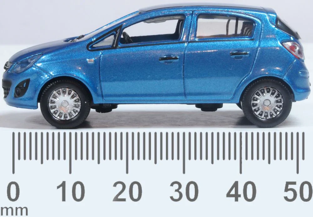 76VC005 Vauxhall Corsa Oriental Blue - Image 6