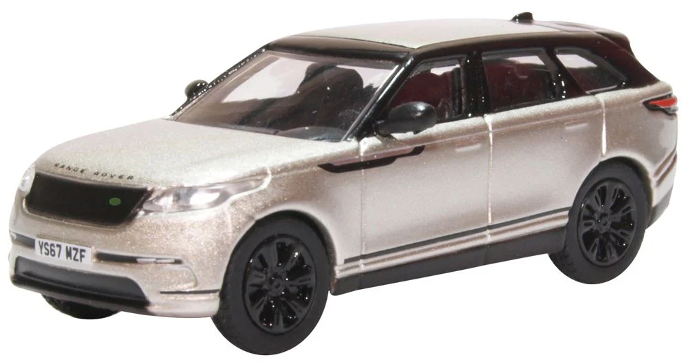 76VEL003 Range Rover Velar SE Silicon Silver