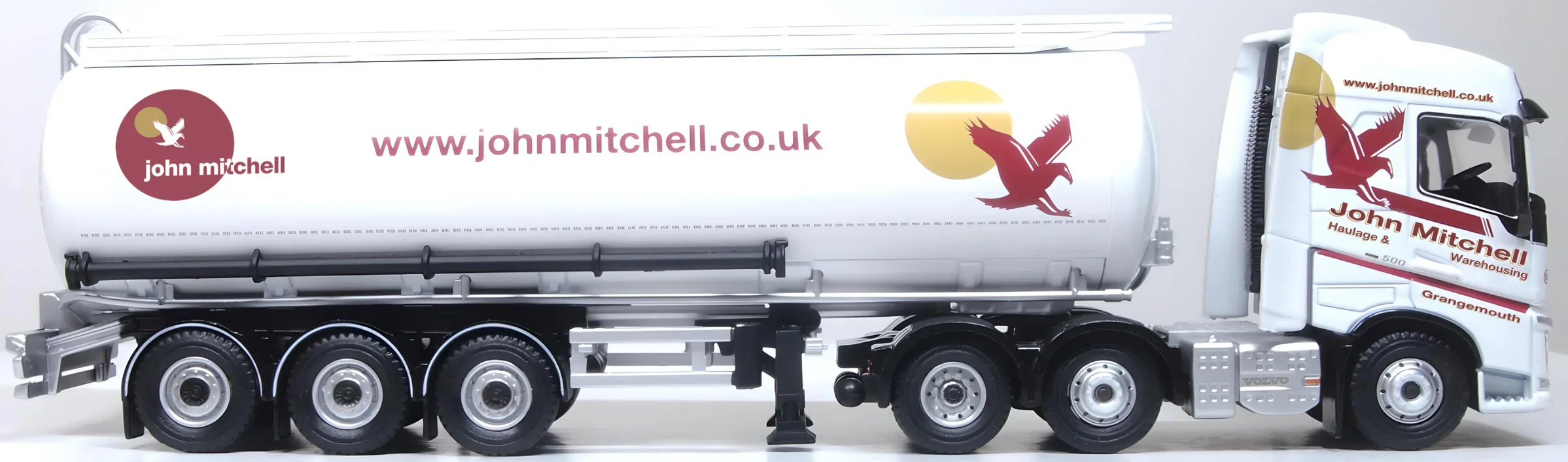 76VOL4012 Volvo FH 2013 FH4 Cylindrical Tanker John Mitchell - Image 2