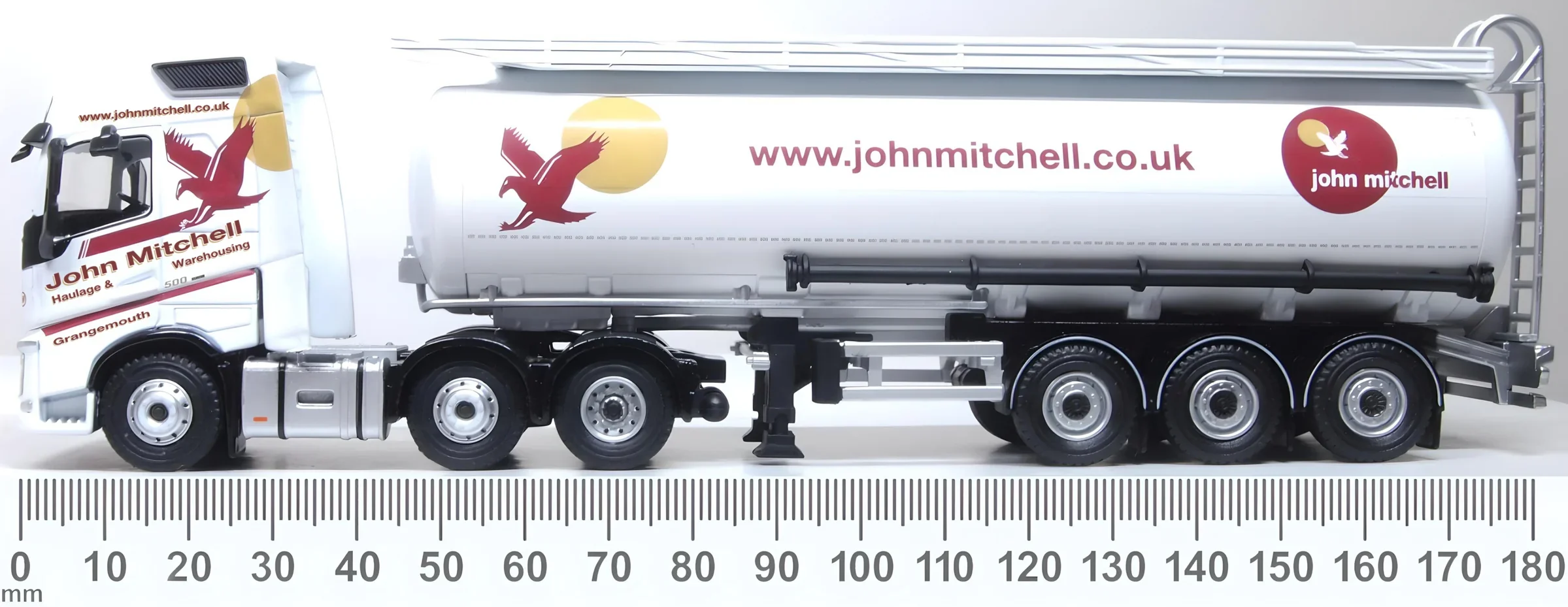 76VOL4012 Volvo FH 2013 FH4 Cylindrical Tanker John Mitchell - Image 6