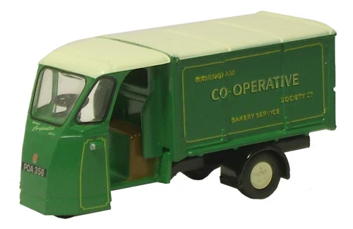 76WE008 Wales & Edwards Bakery Van Birmingham Co-op