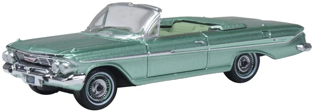 87CI61007 1961 Chevrolet Impala Convertible Arbor Green