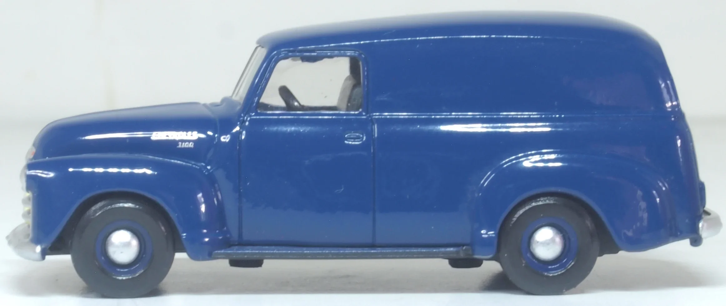 87CV50006 1950 Chevrolet Panel Van Mariner Blue - Image 2