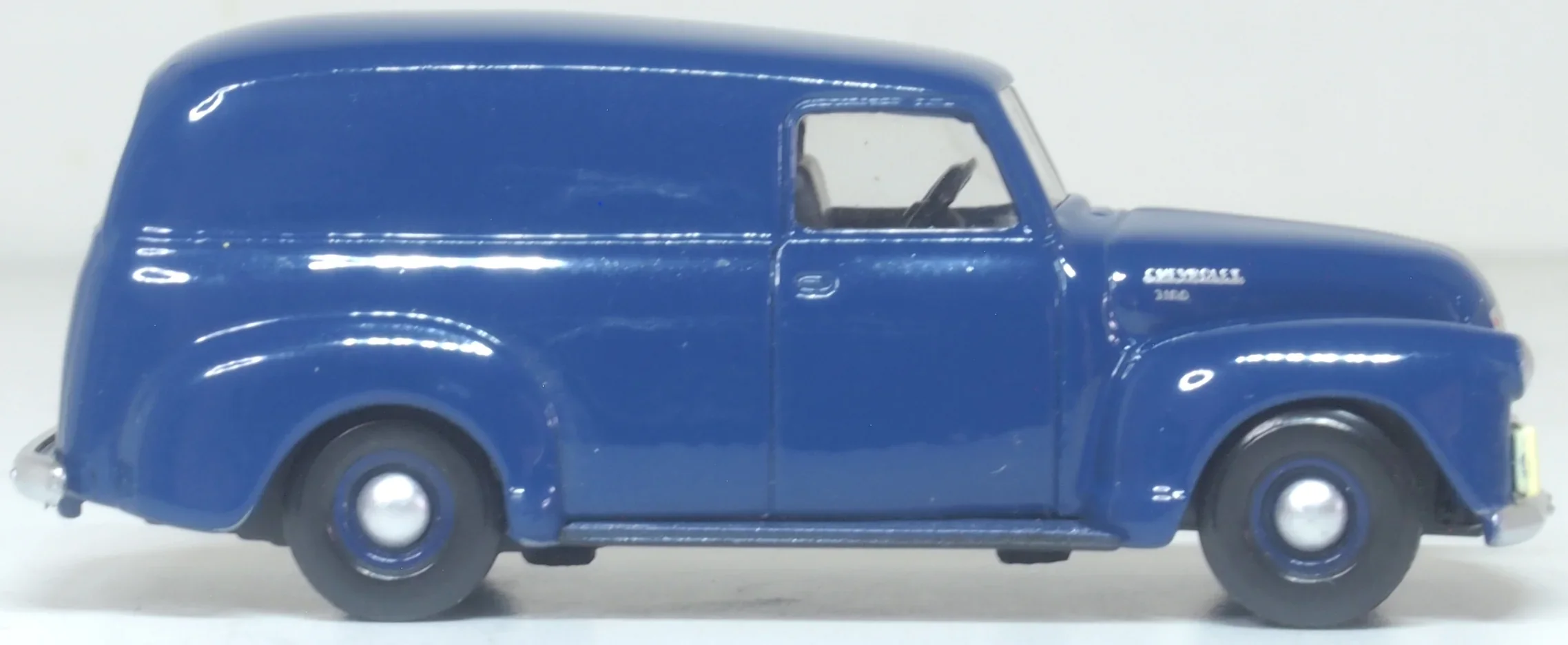 87CV50006 1950 Chevrolet Panel Van Mariner Blue - Image 3
