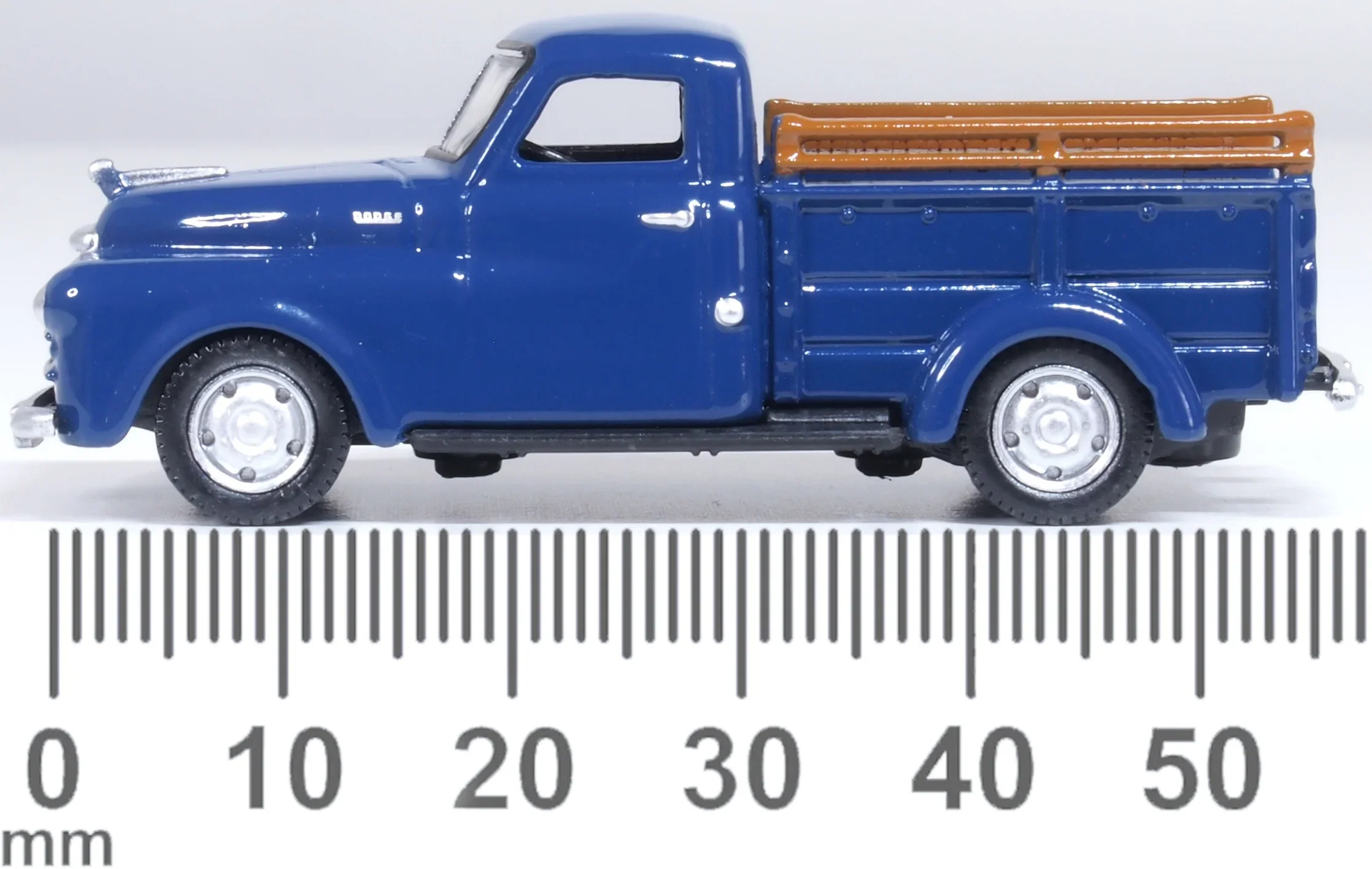 87DP48006 1948 Dodge B1B Pick Up 1948 Waterway Blue - Image 6