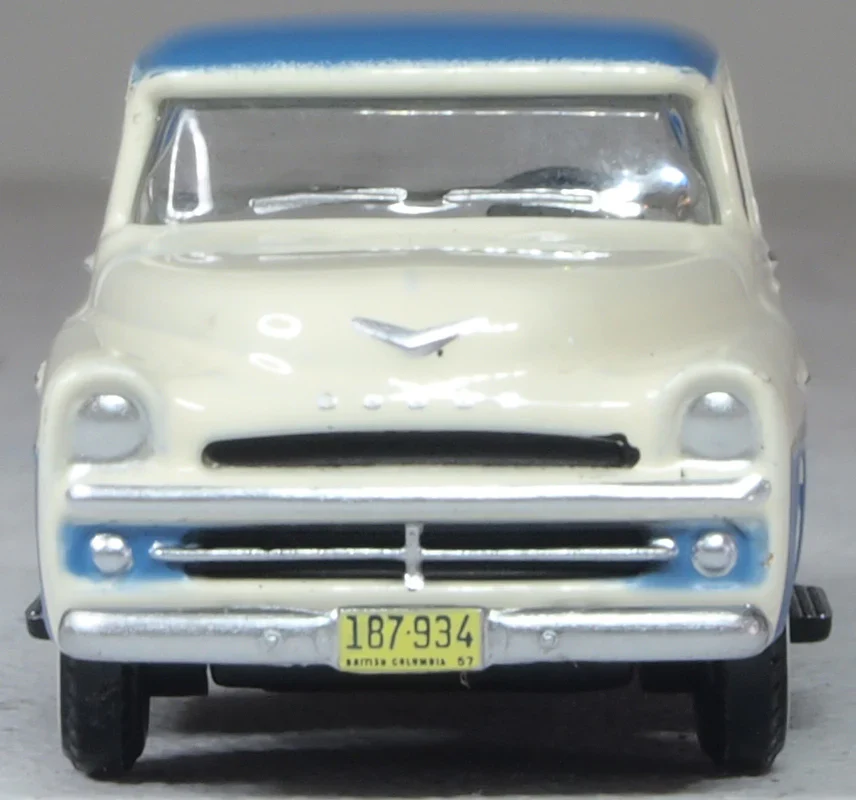 87DP57005 1957 Dodge D100 Sweptside Pickup Ice Blue/Glacier White - Image 4