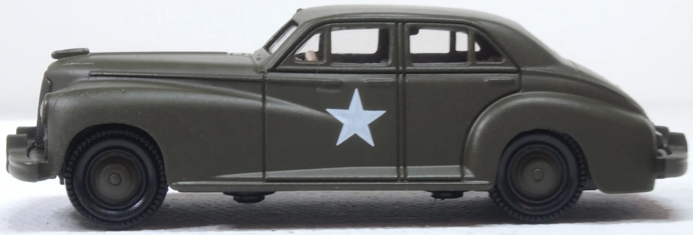 87PC42002 1942 Packard Clipper Touring Sedan US Army Staff Car - Image 5