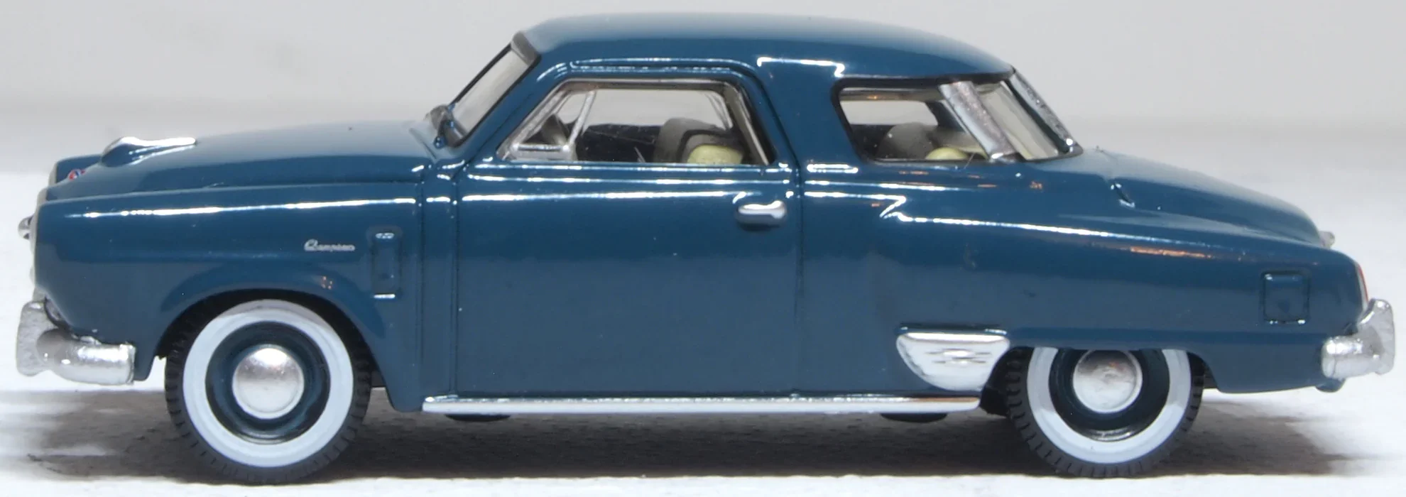 87SC50002 1950 Studebaker Champion Starlight Coupe Aqua Green - Image 3