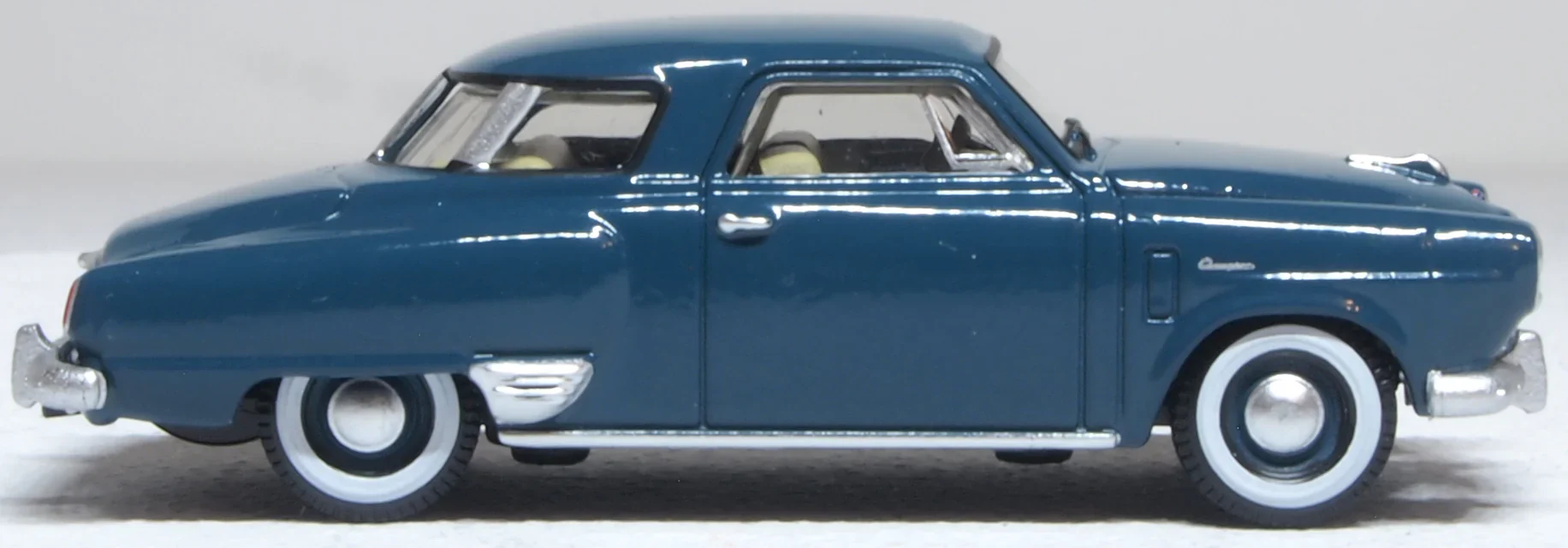 87SC50002 1950 Studebaker Champion Starlight Coupe Aqua Green - Image 4