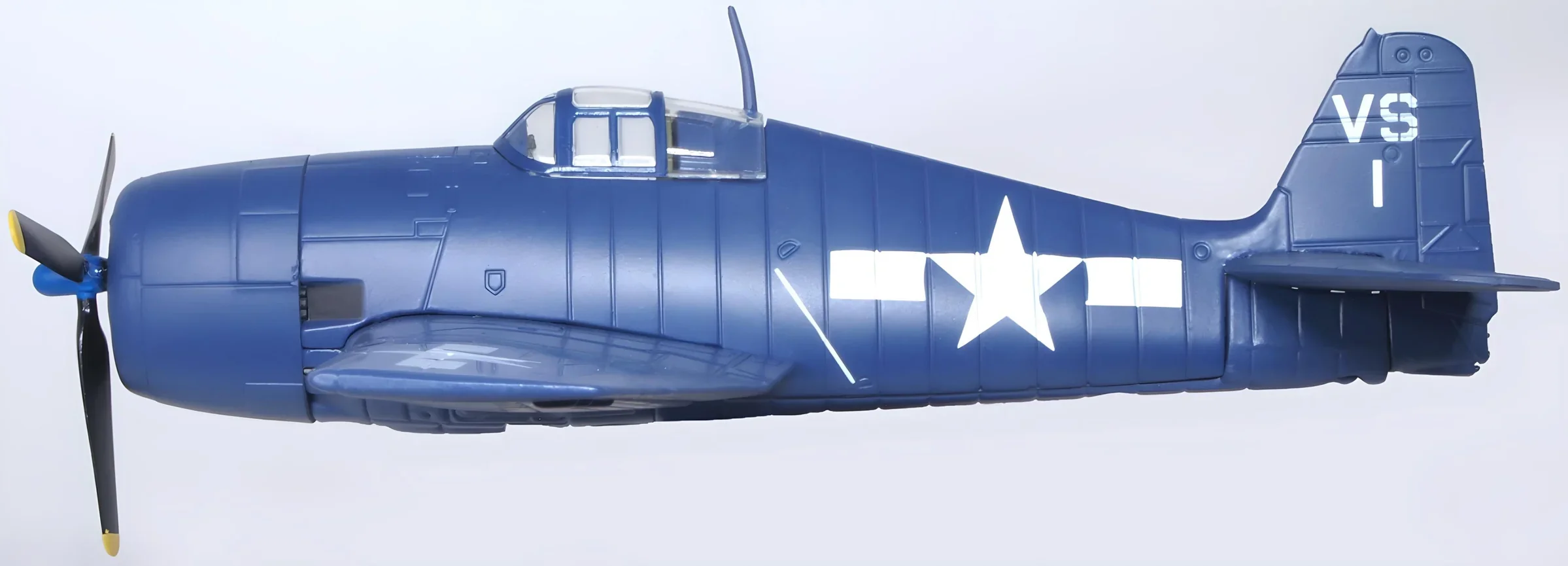AC119 Grumman Hellcat F6F-5 US Navy William E Eder 1945 - Image 2