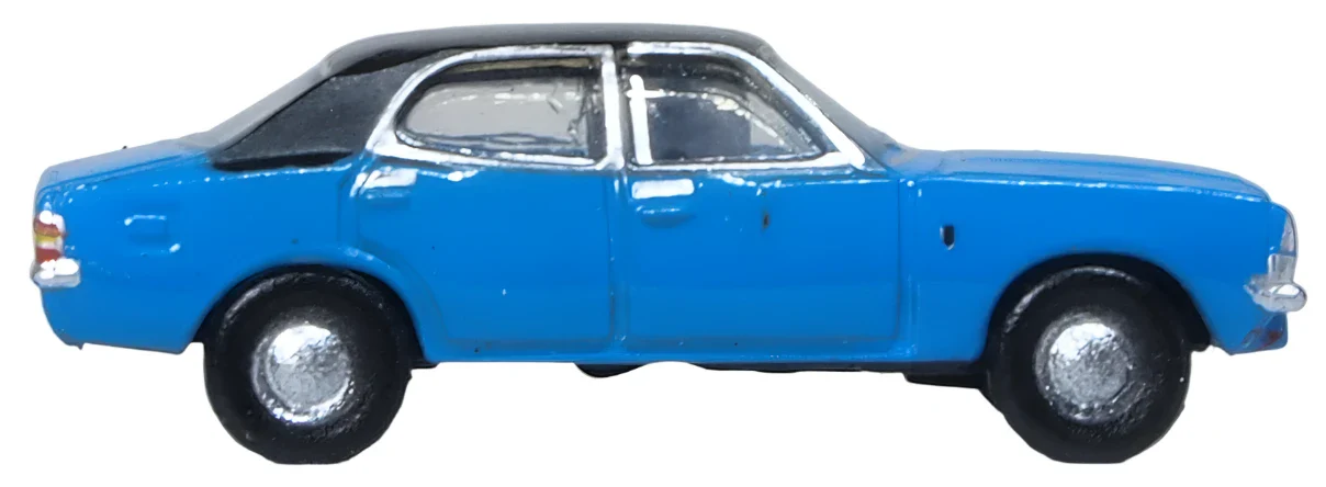 NCOR3005 Ford Cortina MkIII Electric Monza Blue - Image 4