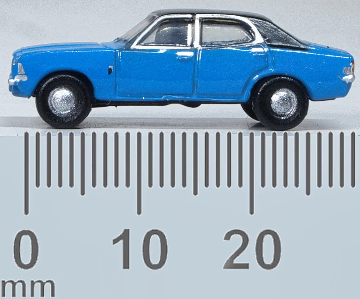 NCOR3005 Ford Cortina MkIII Electric Monza Blue - Image 5